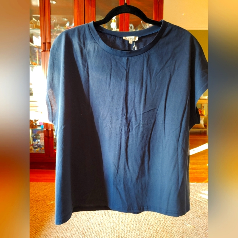 Woman's tee